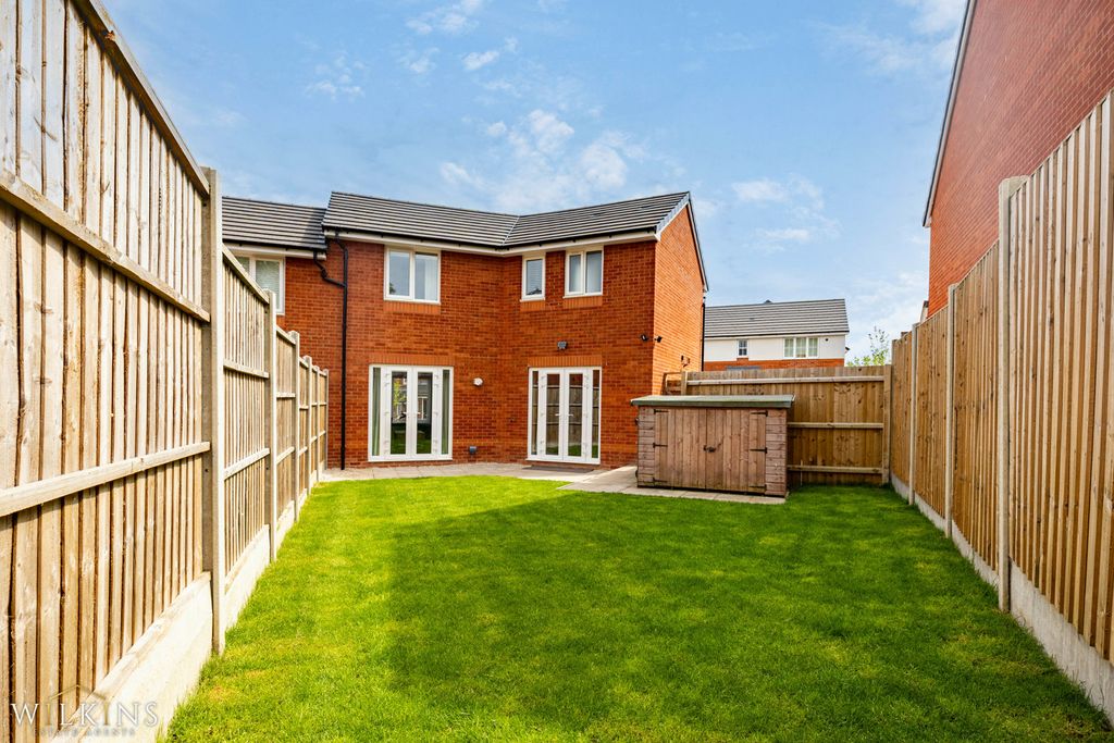 Additional image 18 of 3 bed semi-detached house for saleDere Close, Two Gates, Tamworth, Staffordshire B77