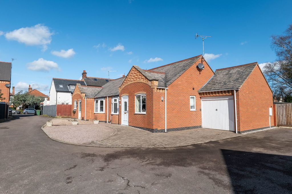 2 bed semi-detached bungalow for saleQuorndon Terrace, Quorn LE12