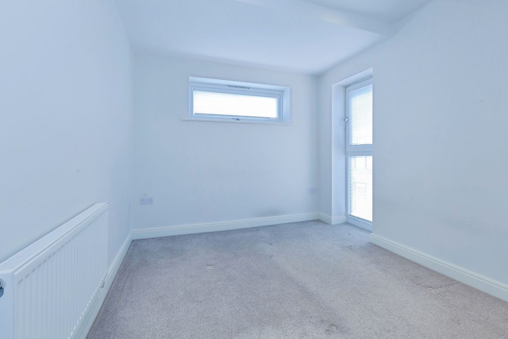 Additional image 3 of 1 bed flat for saleDe Montfort Street, Leicester, Leicestershire LE1