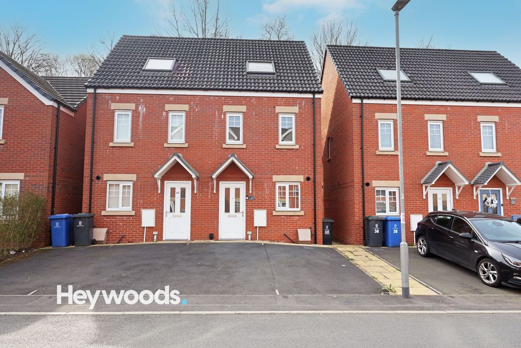 3 bed semi-detached house for salePhilip Clarke Drive, Hartshill, Stoke On Trent ST4