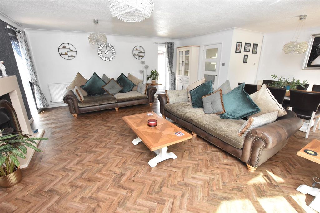 Additional image 4 of 3 bed detached bungalow for saleChandlers Drive, Tamworth B77