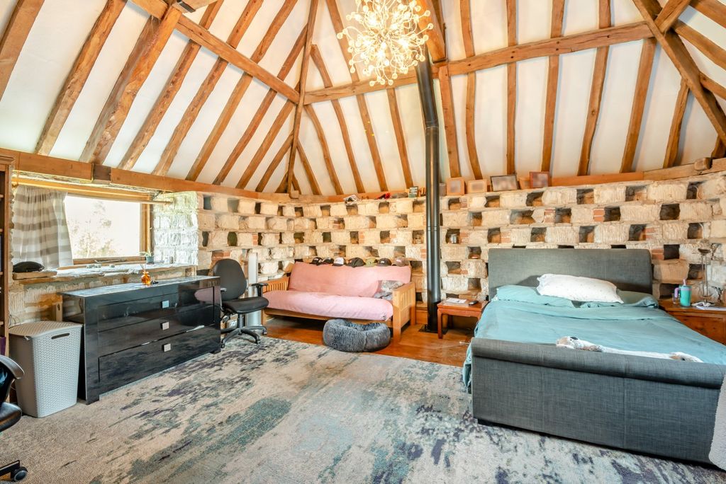 Additional image 8 of 7 bed detached house for saleWatergate Lane, Bulford, Salisbury SP4