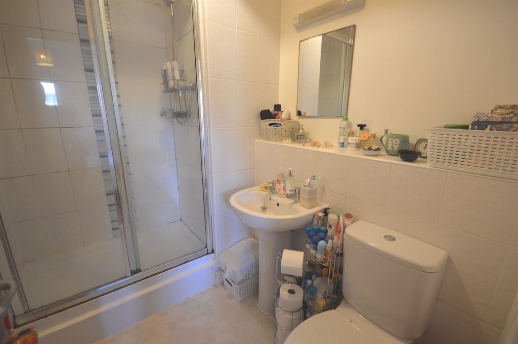 Additional image 3 of 2 bed flat for salePilgrims Way, Laverstock, Salisbury SP1