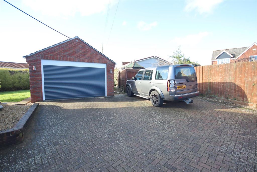 Additional image 27 of 4 bed detached house for saleThe Banks, Lyneham, Chippenham SN15