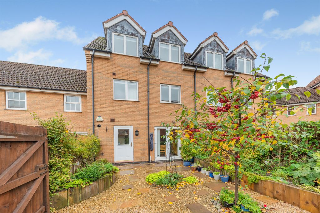Additional image 8 of 3 bed terraced house for saleSiskin Road, Uppingham, Oakham LE15