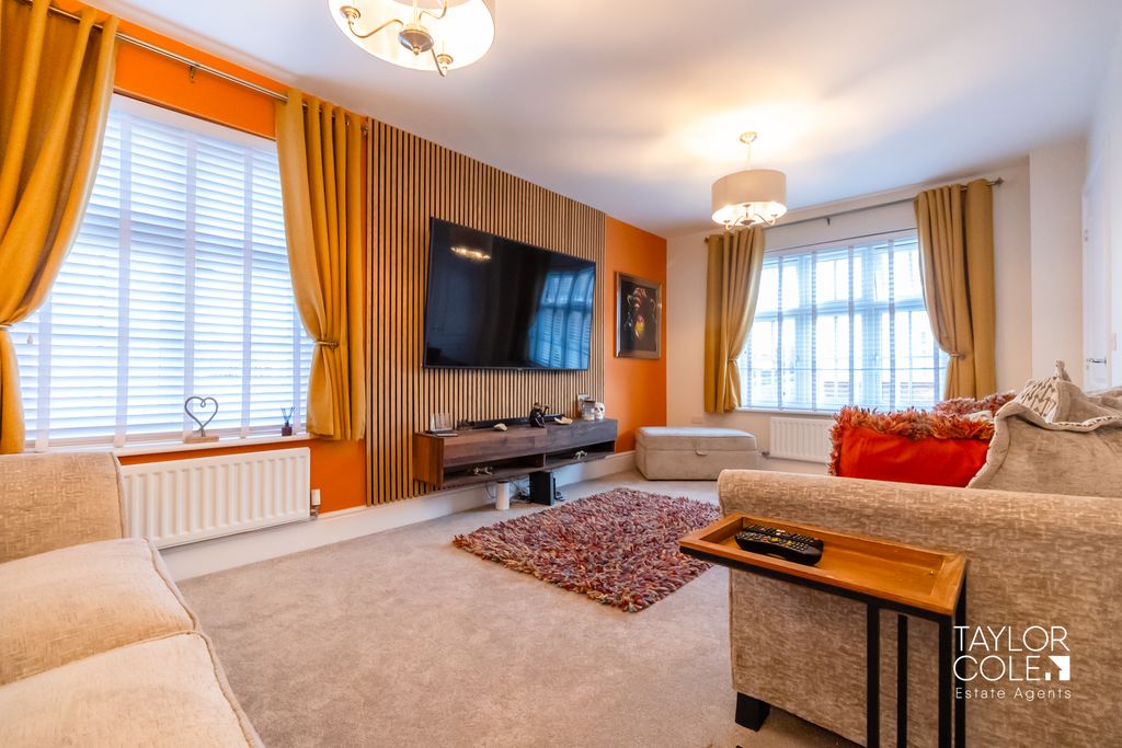 Additional image 5 of 3 bed detached house for saleStretton Close, Amington, Tamworth B77