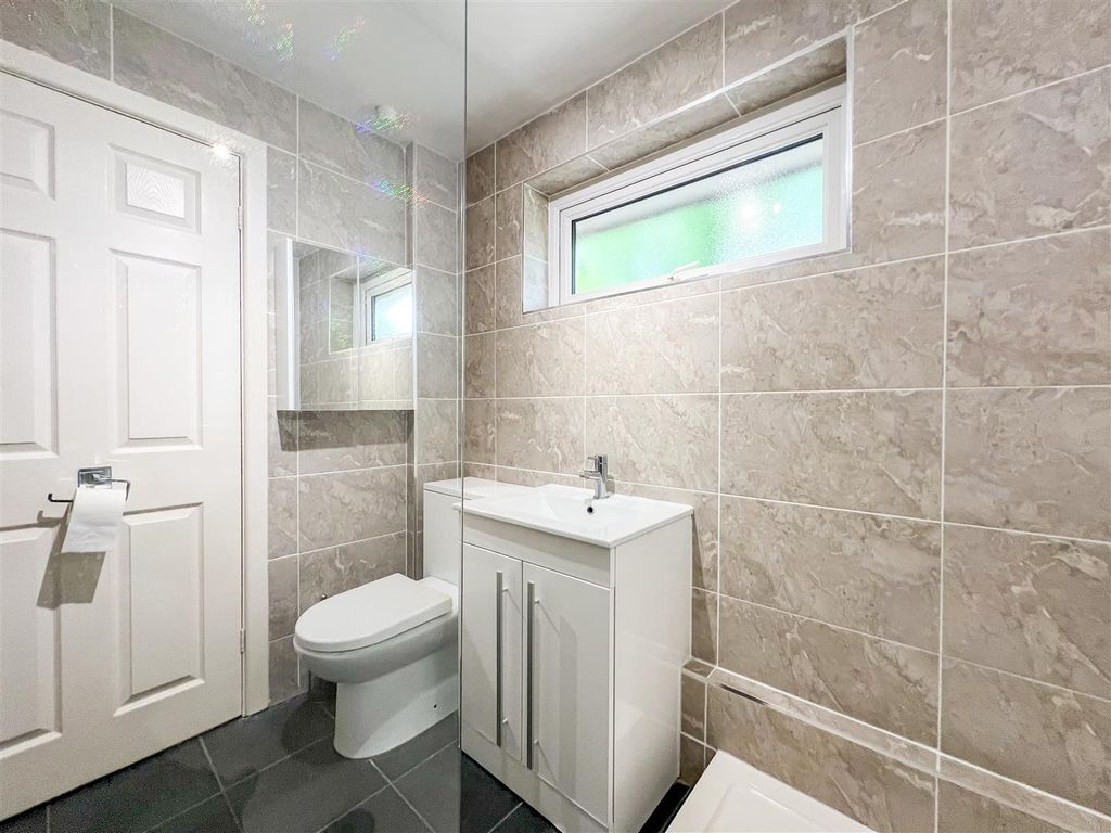 Additional image 3 of 2 bed bungalow for saleWestwood Road, Leek ST13