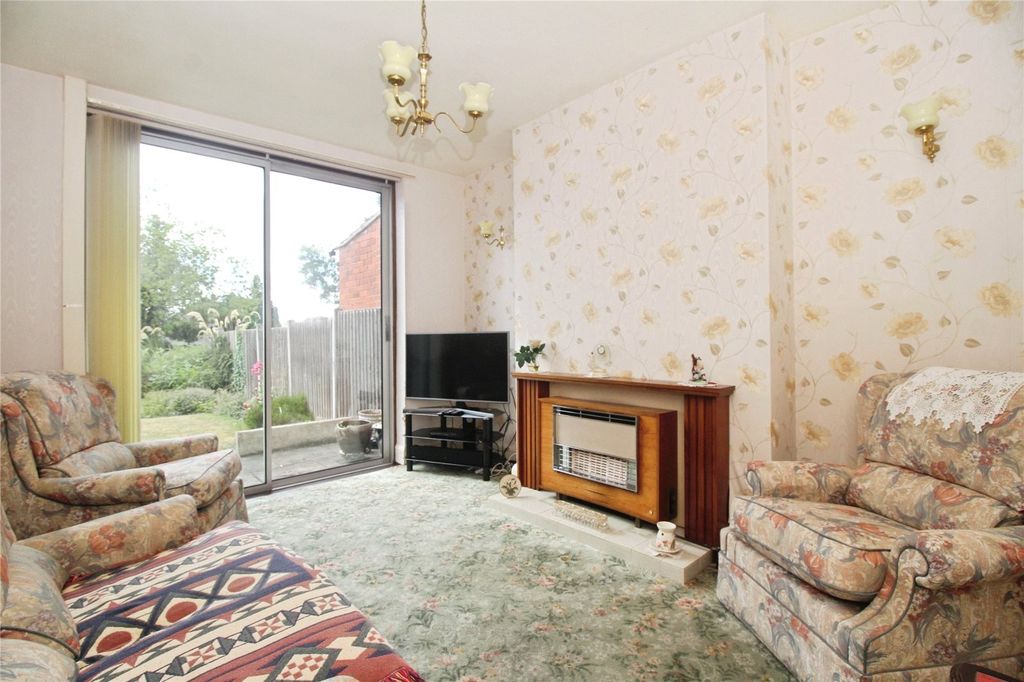 Additional image 2 of 3 bed semi-detached house for salePriesthills Road, Hinckley, Leicestershire LE10