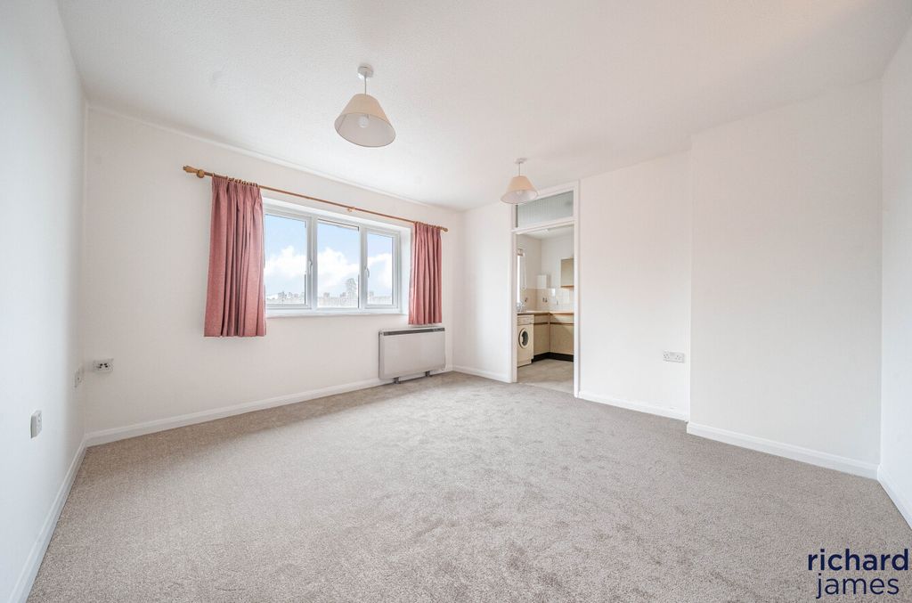 Additional image 2 of 1 bed flat for saleThe Mulberrys, Royal Wootton Bassett SN4