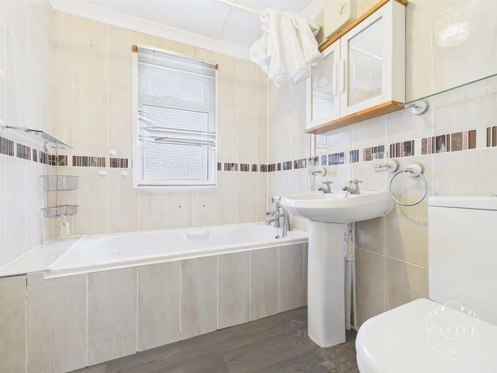 Additional image 13 of 2 bed detached bungalow for saleSpringfield Park, Wykin Road, Hinckley LE10