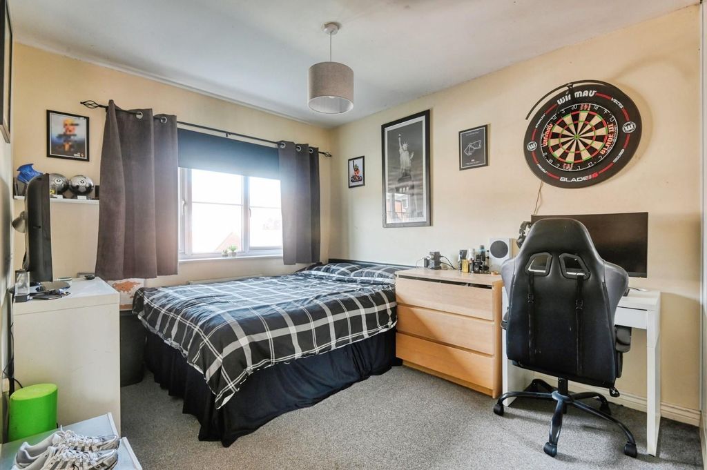 Additional image 15 of 4 bed terraced house for saleTame Close, Wilnecote, Tamworth B77