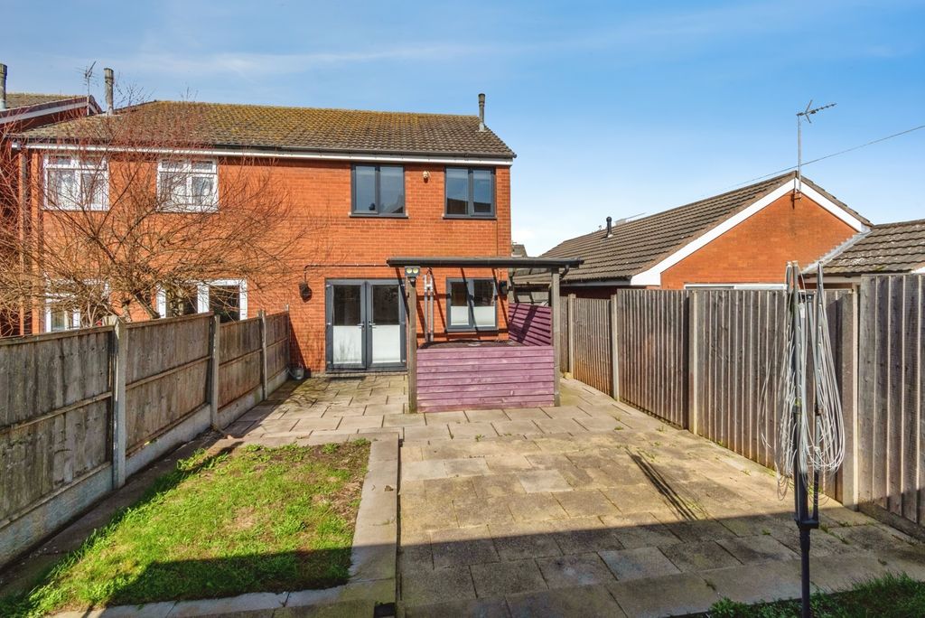 Additional image 4 of 3 bed semi-detached house for saleJubilee Close, Great Wyrley, Walsall, Staffordshire WS6