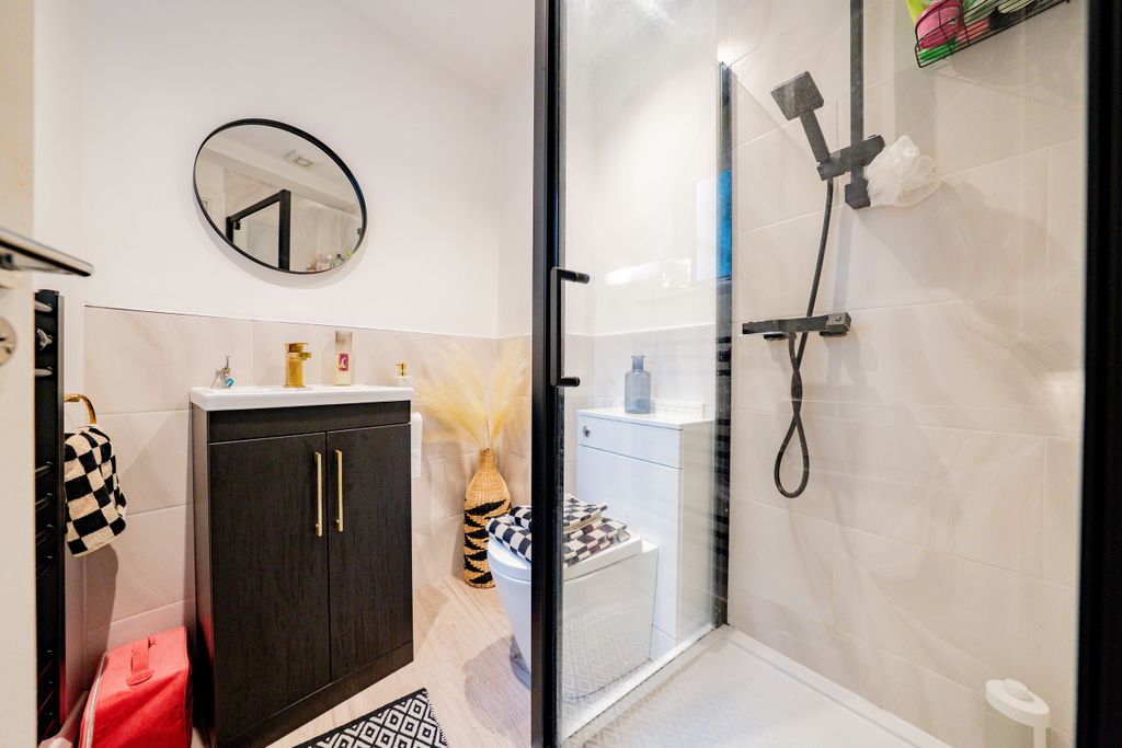 Additional image 14 of 2 bed flat for saleFlat 1, The Waterfront, 2 Duns Lane, Leicester, Leicestershire LE3
