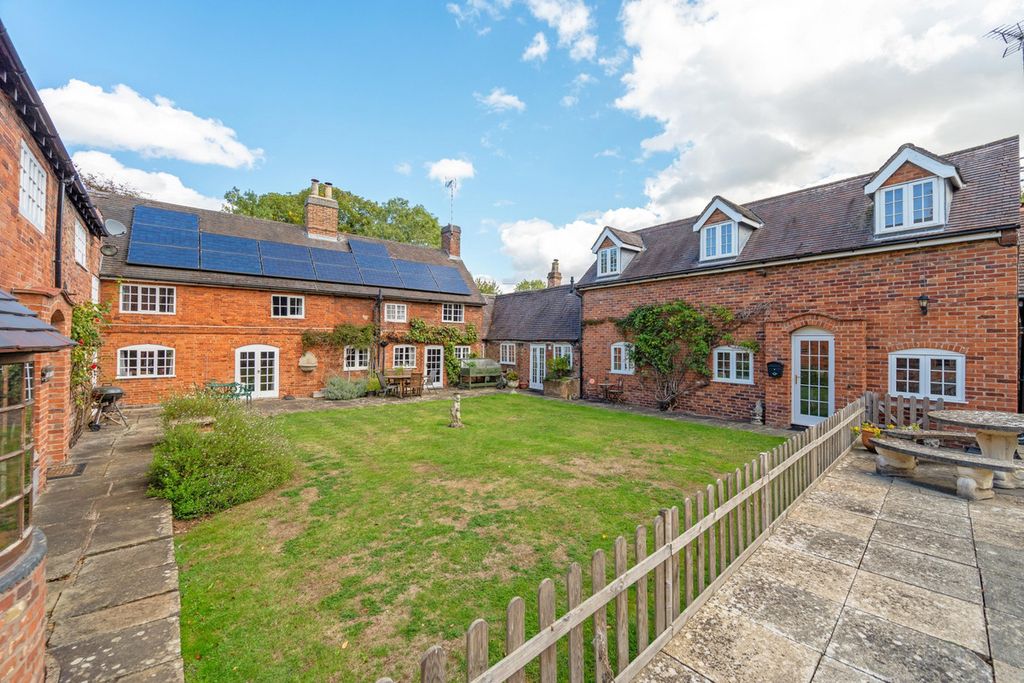 Additional image 33 of 7 bed country house for saleClifton Upon Dunsmore, Rugby, Warwickshire CV23