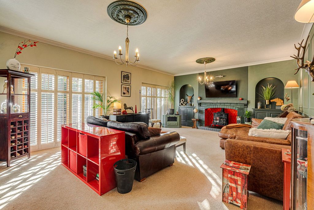 Additional image 7 of 5 bed detached house for saleWillowbrook House, Woodhouse Road, Quorn LE12
