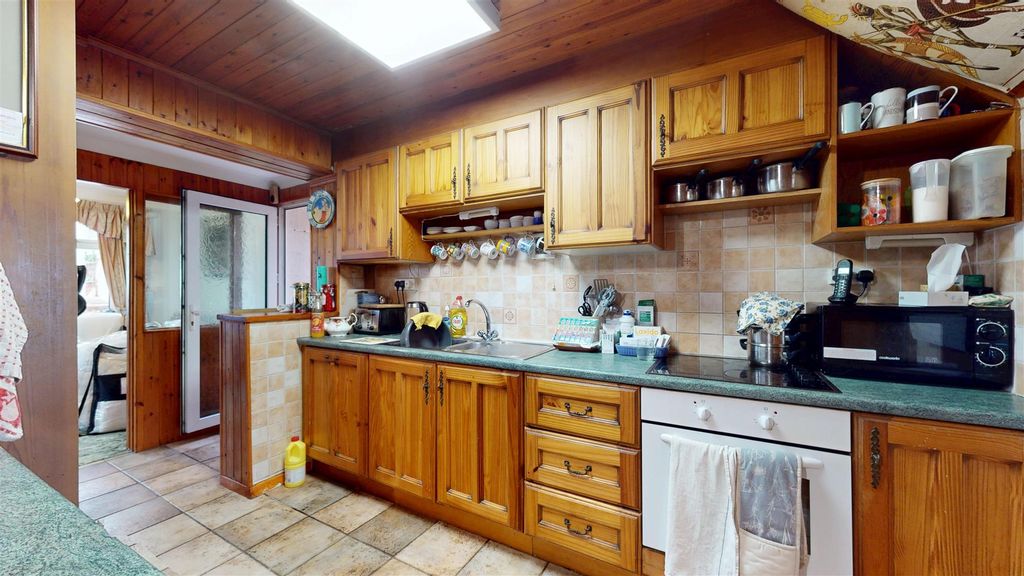 Additional image 7 of 3 bed semi-detached house for saleEmmanuel Road, Stamford PE9