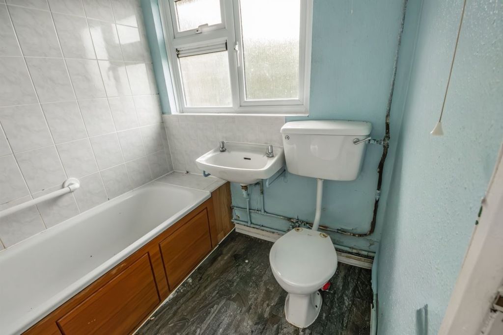 Additional image 12 of 3 bed end terrace house for sale34, Clyffe Pypard, Swindon, Wiltshire SN4