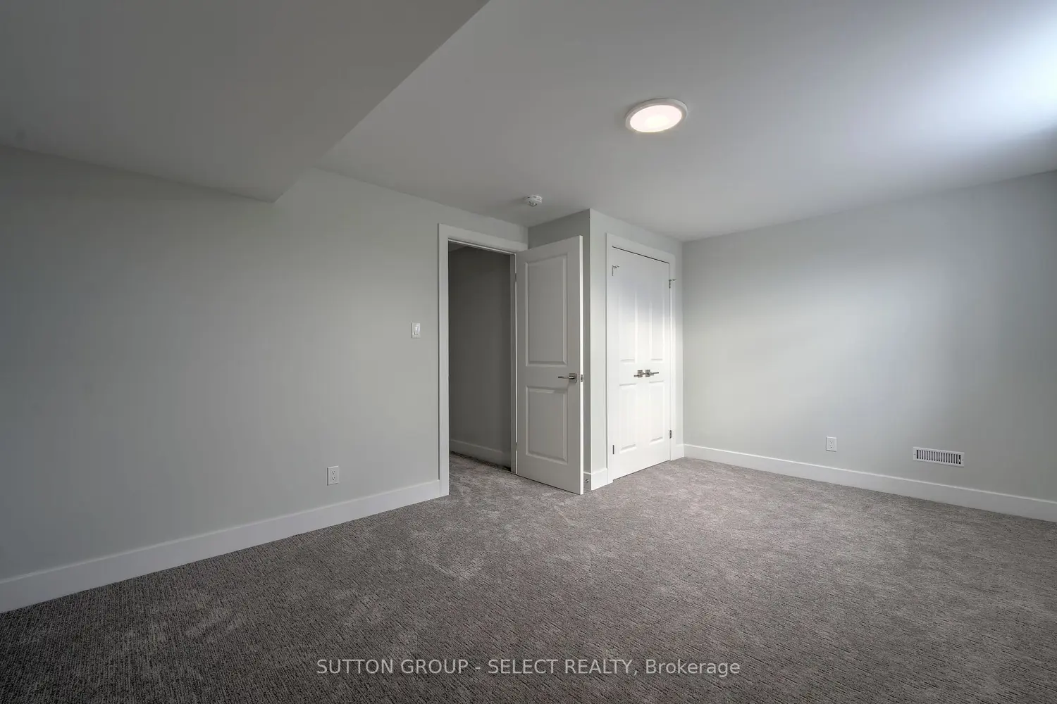 Additional image 17 of 19 Lois Court