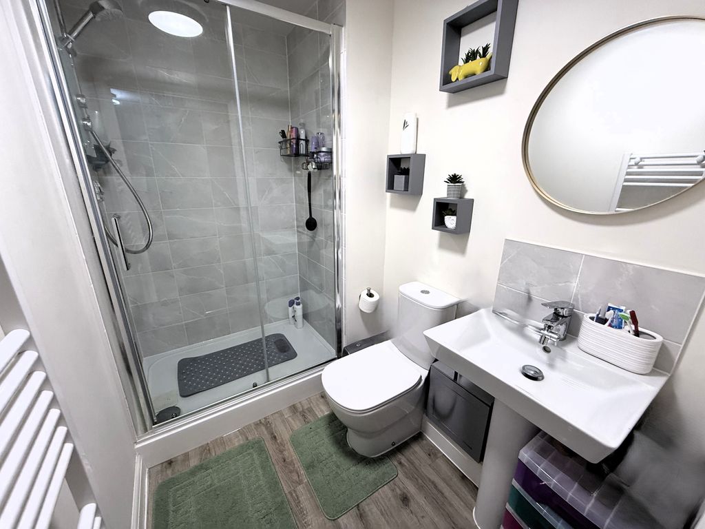 Additional image 5 of 2 bed flat for saleHeron House, Semington Strand, Swindon SN1