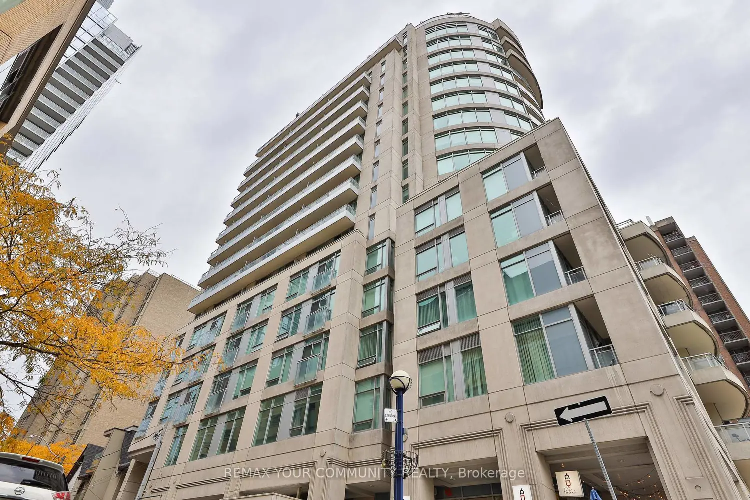 8 Scollard Street Ph 201
