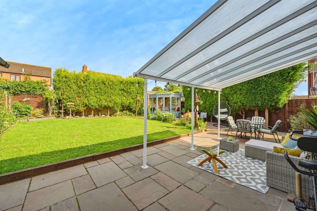 Additional image 16 of 4 bed detached house for saleChestnut Close, Handsacre, Rugeley WS15