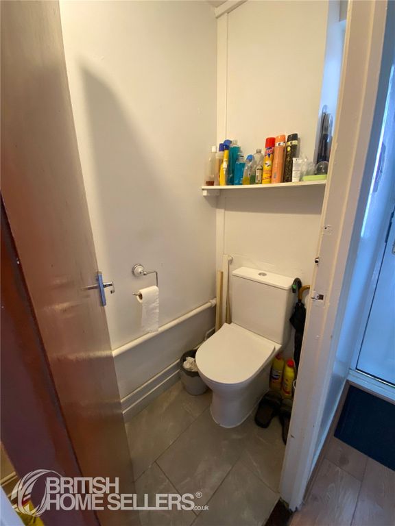 Additional image 13 of 3 bed flat for salePluto Close, Leicester, Leicestershire LE2