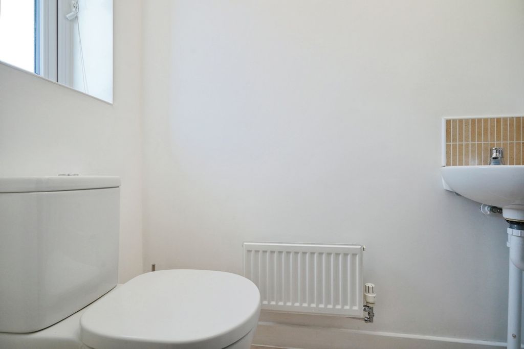 Additional image 17 of 3 bed semi-detached house for saleUpton Drive, Burton-On-Trent, Staffordshire DE14