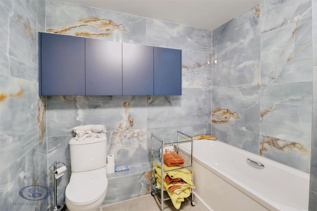 Additional image 24 of 3 bed flat for saleAshbourne Drive, Weston, Crewe CW2