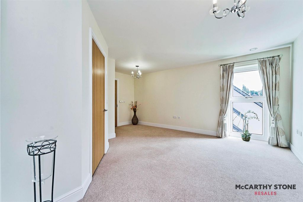 Additional image 9 of 2 bed flat for saleAlgar Court, Penn Road, Wolverhampton WV4
