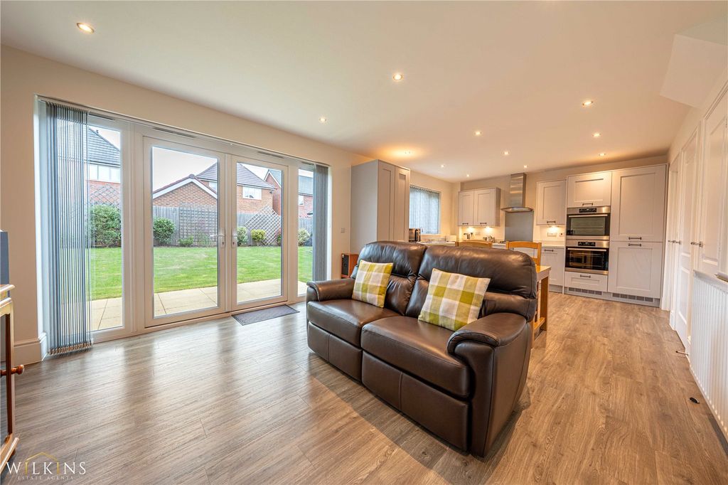 Additional image 9 of 3 bed detached house for saleHadrian Way, Nuneaton, Warwickshire CV11