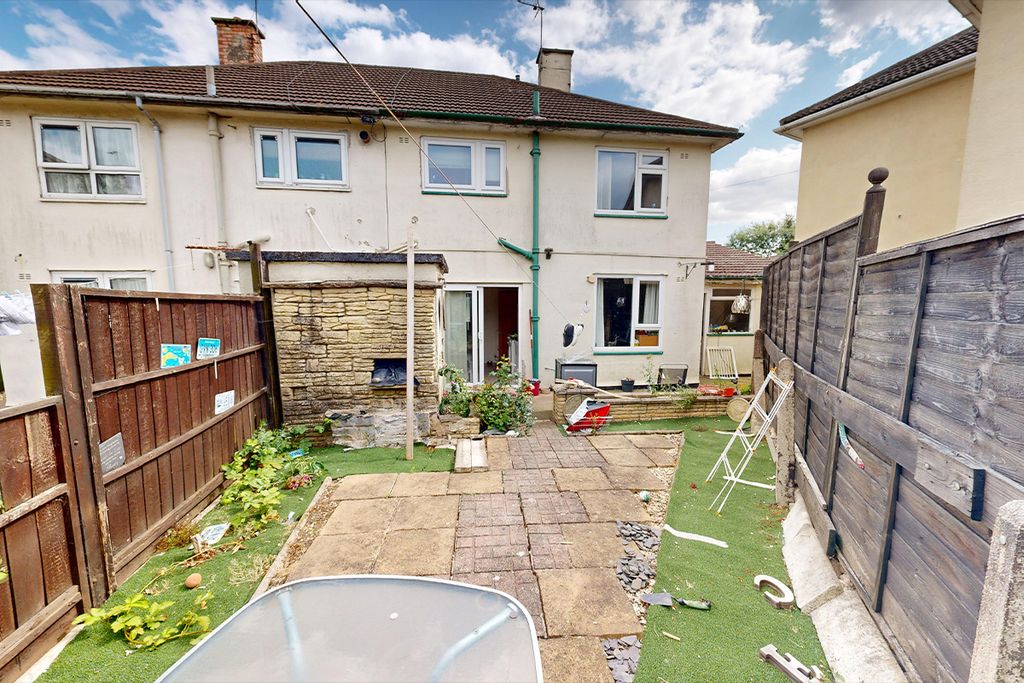Additional image 31 of 3 bed semi-detached house for saleSharmon Crescent, Leicester LE3