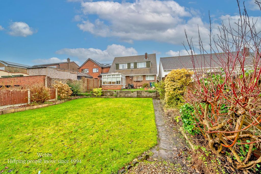 3 bed detached house for saleTudor Road, Hednesford, Cannock WS12