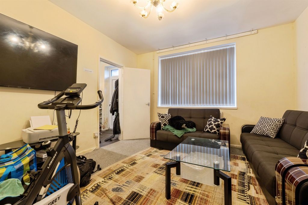Additional image 28 of 3 bed semi-detached house for saleNew Parks Boulevard, Leicester LE3