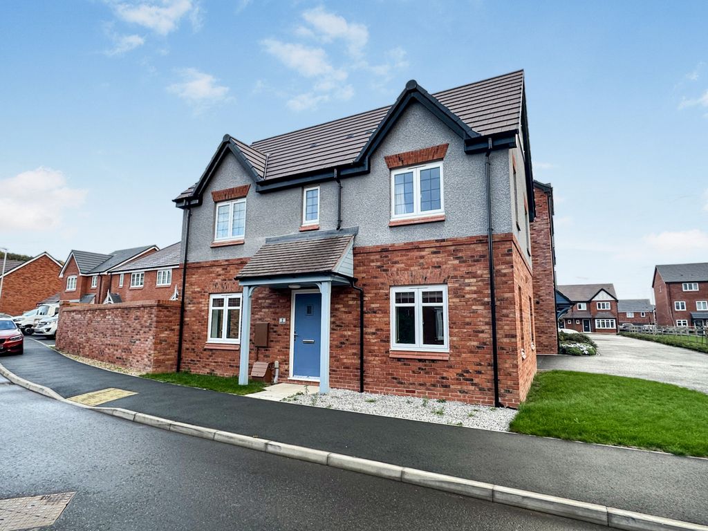 3 bed detached house for saleHillcrest Road, Branston, Burton On Trent DE13