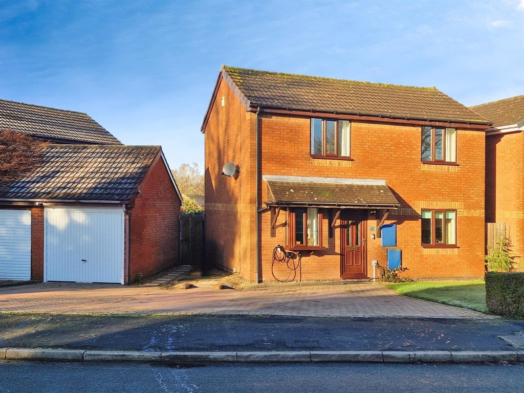 4 bed detached house for saleManor Court Drive, Handsacre, Rugeley WS15