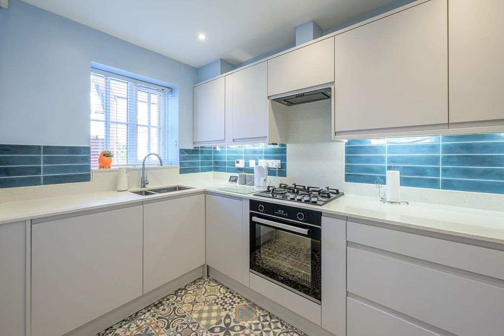 Additional image 2 of 4 bed town house for saleStanham Close, Wombourne WV5