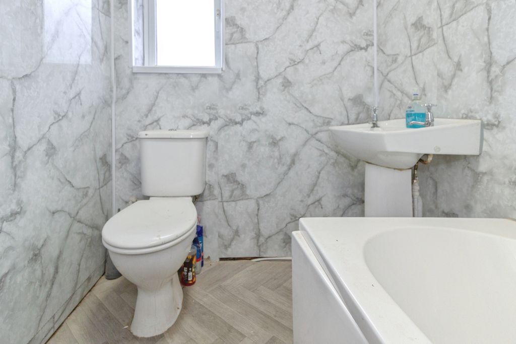 Additional image 4 of 3 bed semi-detached house for saleHockley Farm Road, Leicester LE3