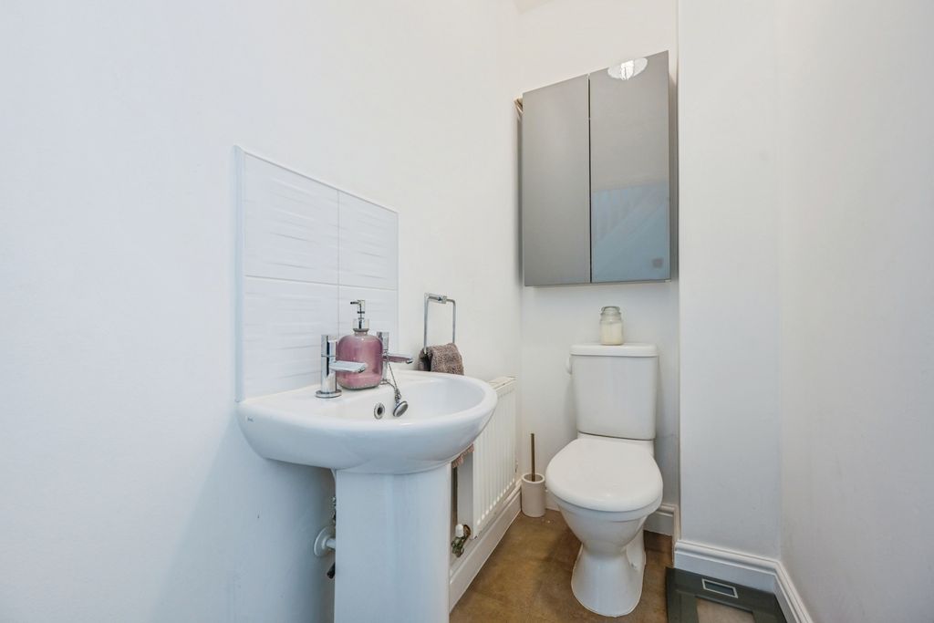 Additional image 6 of 3 bed town house for saleLowes Drive, Tamworth, Staffordshire B77