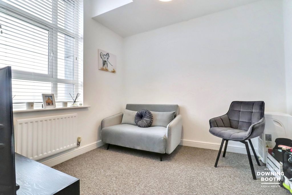 Additional image 14 of 2 bed flat for salePear Tree Close, Lichfield WS14