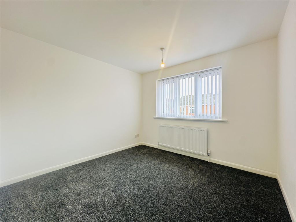 Additional image 7 of 4 bed semi-detached house for saleOliver Road, Northfields, Leicester LE4
