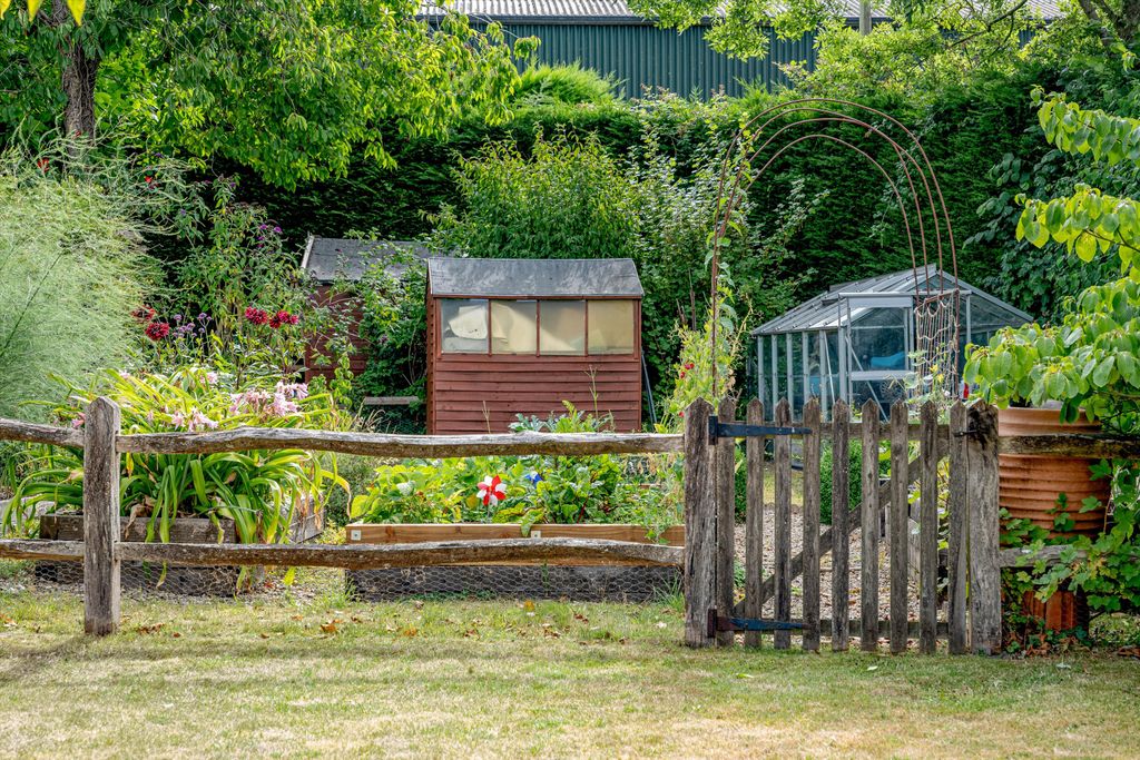 Additional image 25 of 5 bed detached house for saleManor Farm Lane, Patney, Devizes, Wiltshire SN10