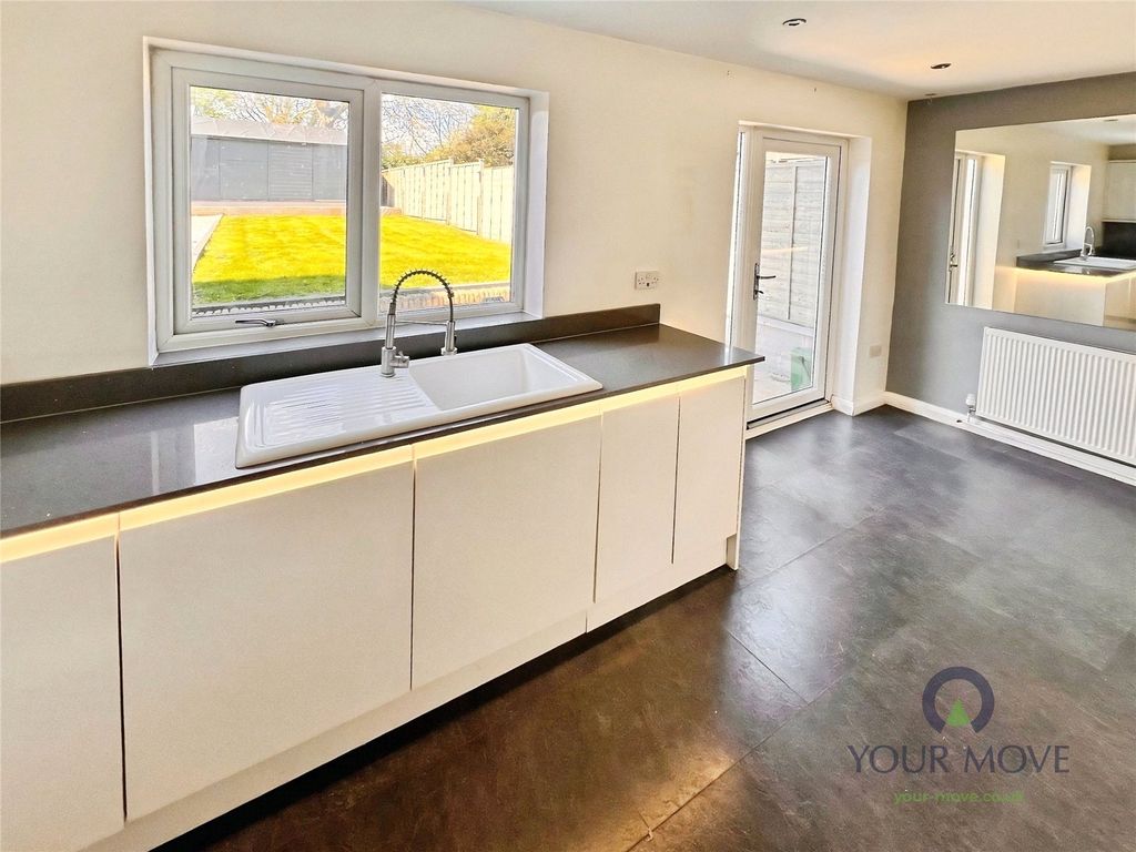 Additional image 7 of 3 bed semi-detached house for saleFarm Close, Burton-On-Trent, Staffordshire DE13