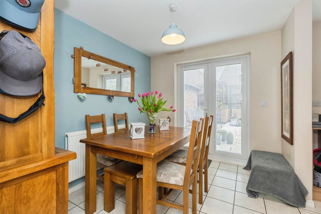Additional image 5 of 3 bed semi-detached house for saleParry Close, Earl Shilton, Leicester LE9