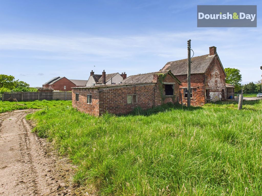 3 bed barn conversion for saleCommon Lane, Bednall ST17 photo 3