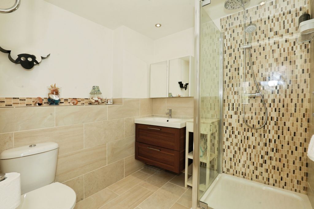 Additional image 12 of 4 bed town house for saleQuay Side, Stoke-On-Trent ST1