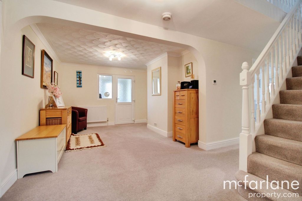 Additional image 7 of 6 bed detached house for saleUffcott, Swindon SN4