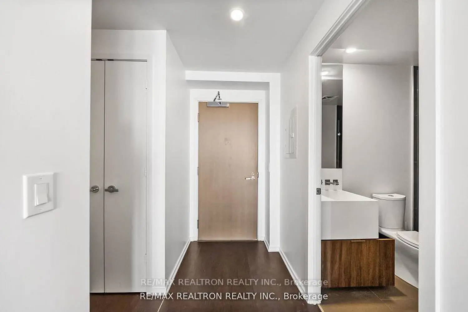 Additional image 17 of 1 Bloor Street 6010