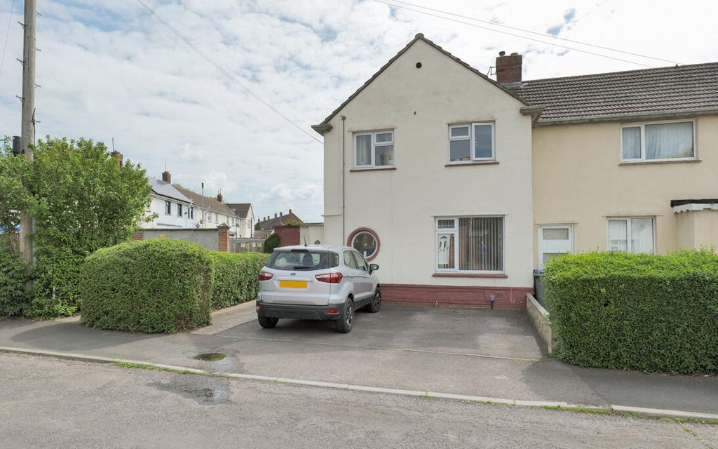 3 bed end terrace house for saleSomerset Crescent, Melksham SN12