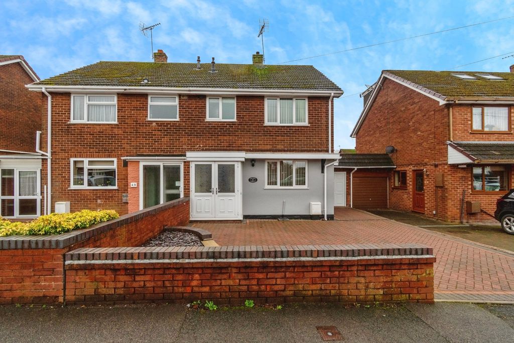 3 bed semi-detached house for saleChapel Street, Norton Canes, Cannock WS11