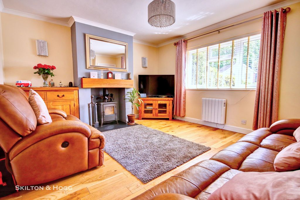 Additional image 2 of 4 bed semi-detached house for saleMain Street, Cotesbach, Lutterworth LE17